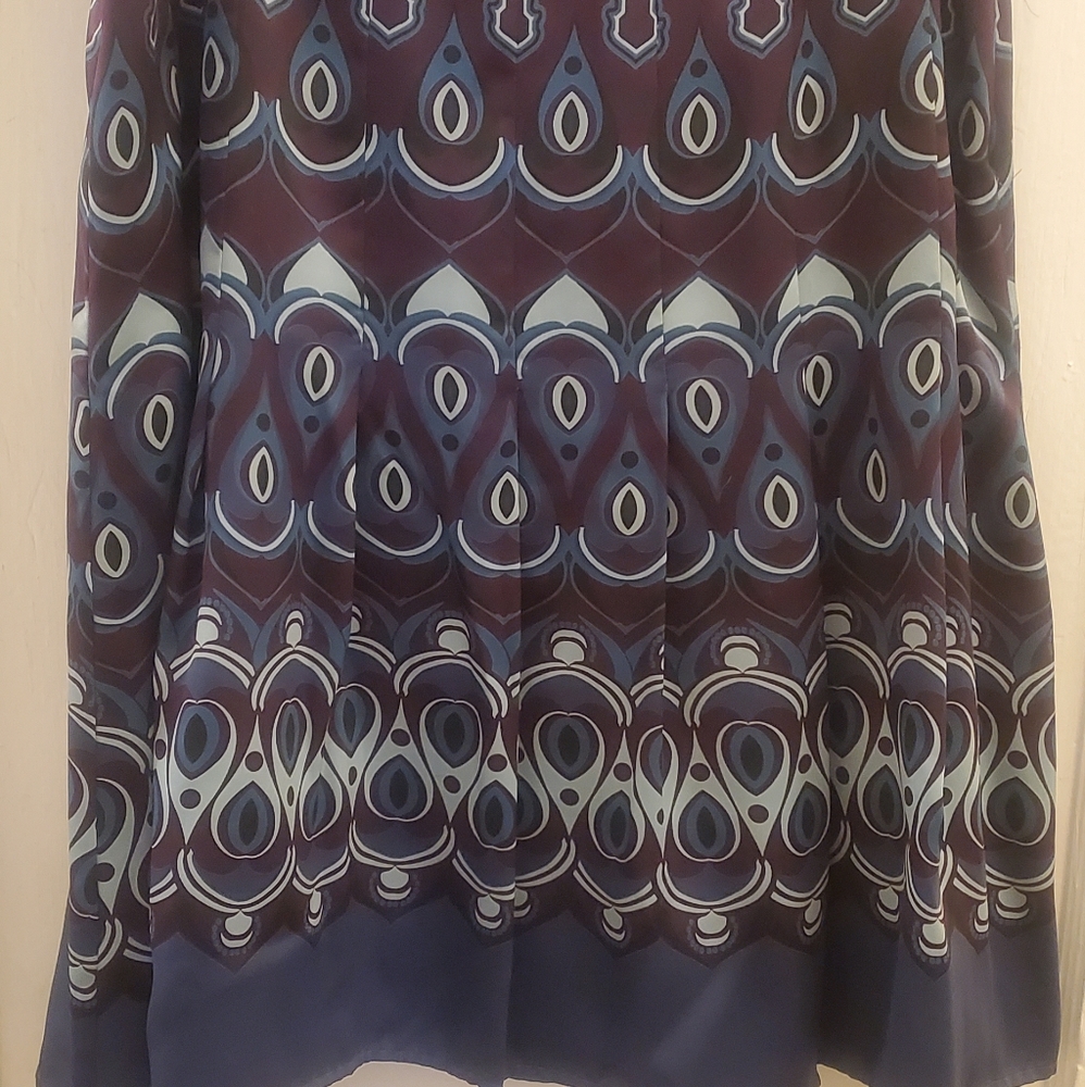 Lightweight lined skirt